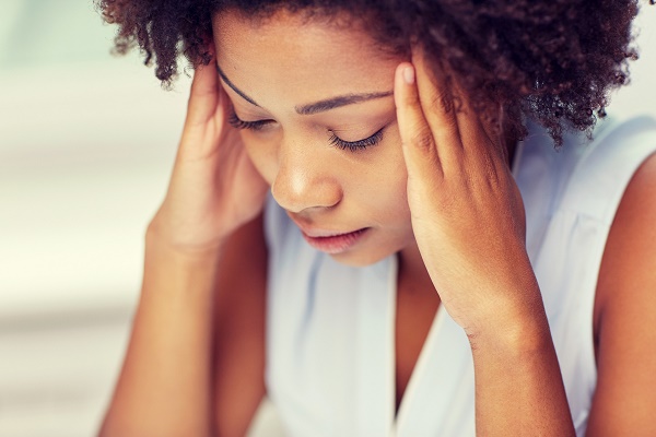 woman with migraine